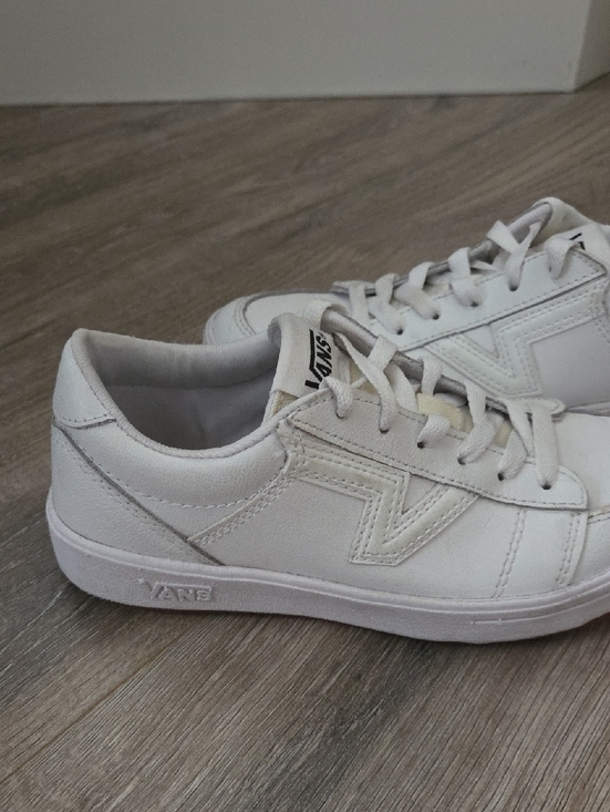 Vans Shoes - Vans White Leather Sneakers